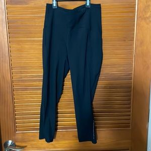 Lululemon black leggings size 6-swift speed crop 21”